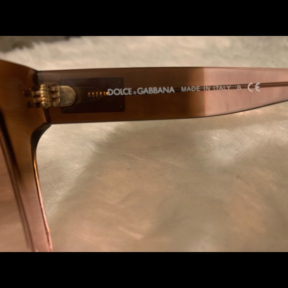 AUTHENTIC DOLCE & GABBANA SUNGLASSES - Picture 4 of 7